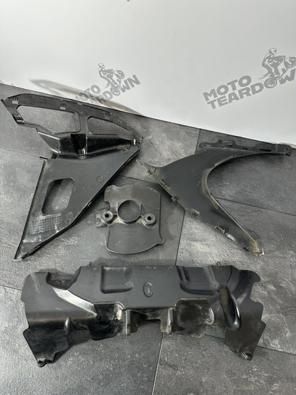 Suzuki GSXR 1000 2014 VARIOUS Fairing Panels Cowling 22774 Miles 2009-2016 OEM
