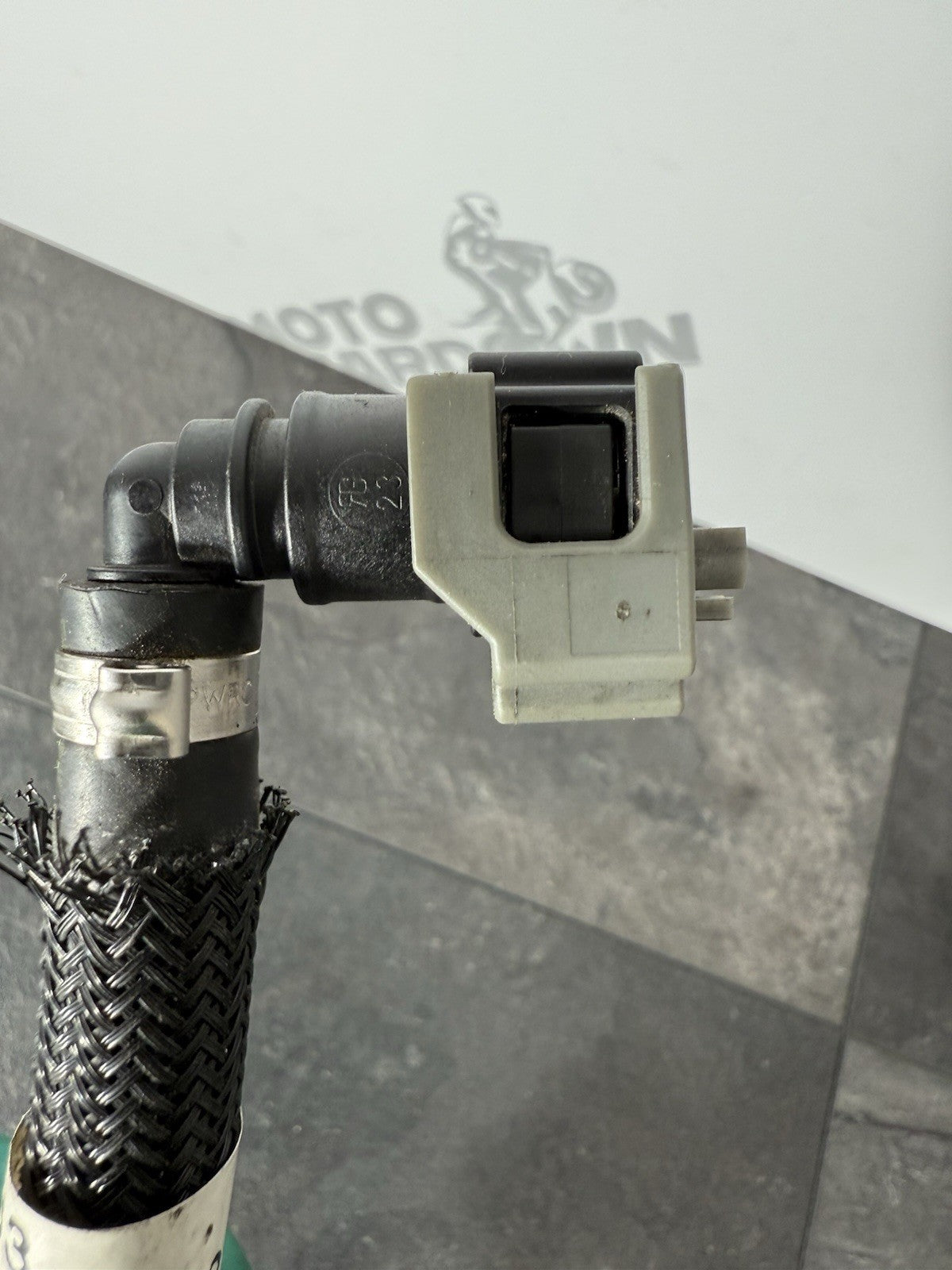 f892cd51-069b-4ff4-8eb0-10d02e624cf5