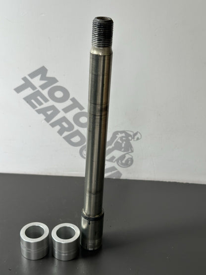 TRIUMPH STREET TRIPLE 765R 765RS FRONT WHEEL SPINDLE AXLE Front Spindle 2017-19