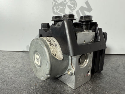 Triumph Street Triple 765 RS 2021 ABS Brake Pump Module Actuator 21650m 2020-22