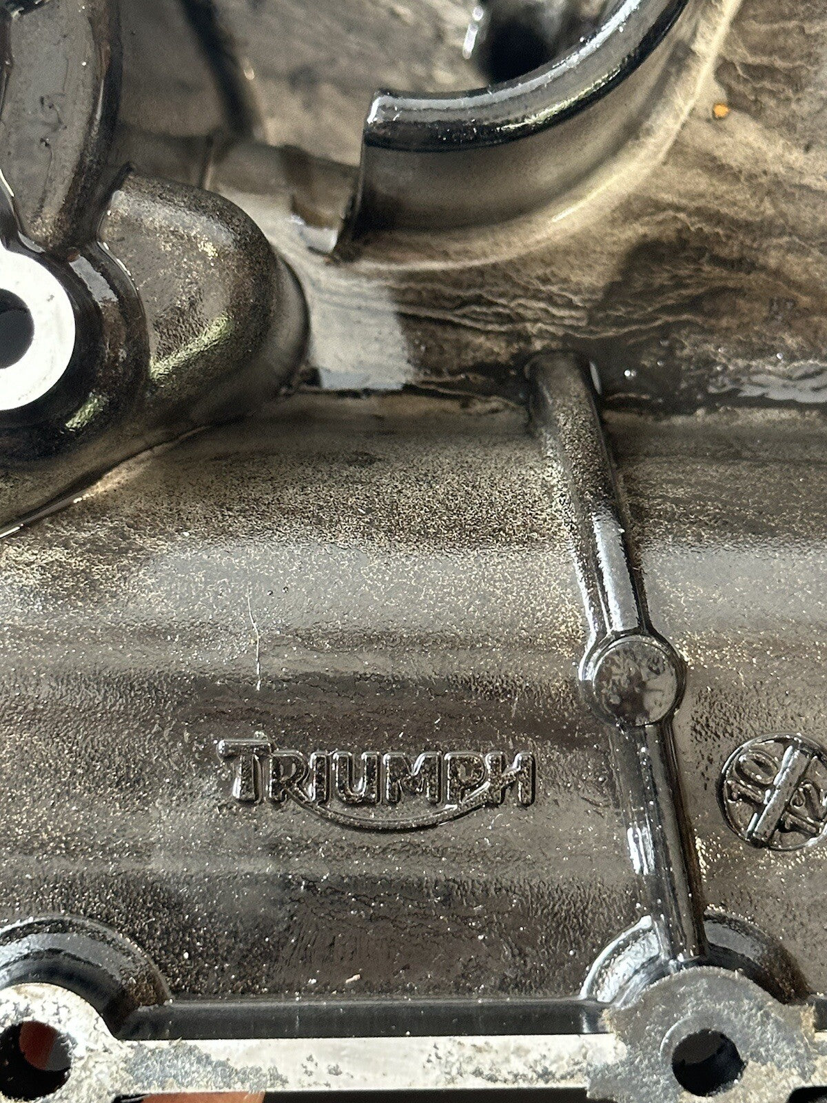 Triumph Speed Triple 1050 2011 - 2015 Oil Pan Sump Triumph Speed Triple Sump OEM