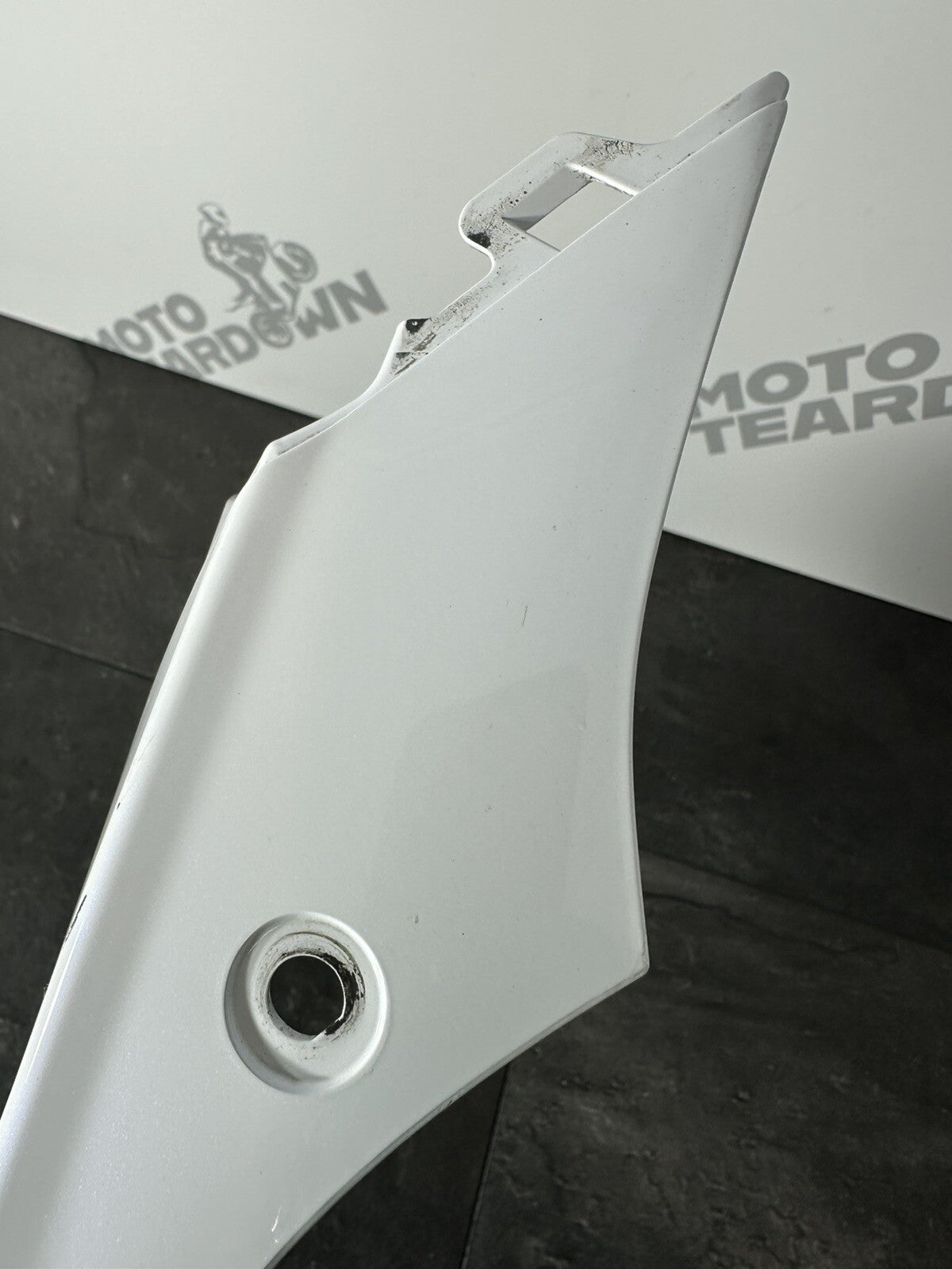 Suzuki GSXR 1000 2014 Right Side Upper Fairing Panel 22774 Miles 2009-2016 OEM