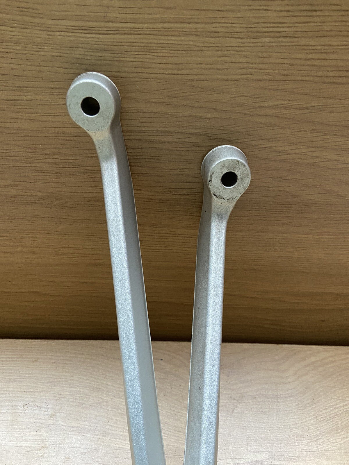 TRIUMPH STREET TRIPLE 765RS R S Left Pillion Footrest Hanger T2081987 2017-2019