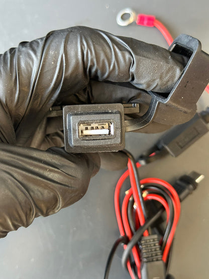 MOTOPOWER 3.1Amp Motorcycle USB Charger for Phone, GPS or Sport Camera UK