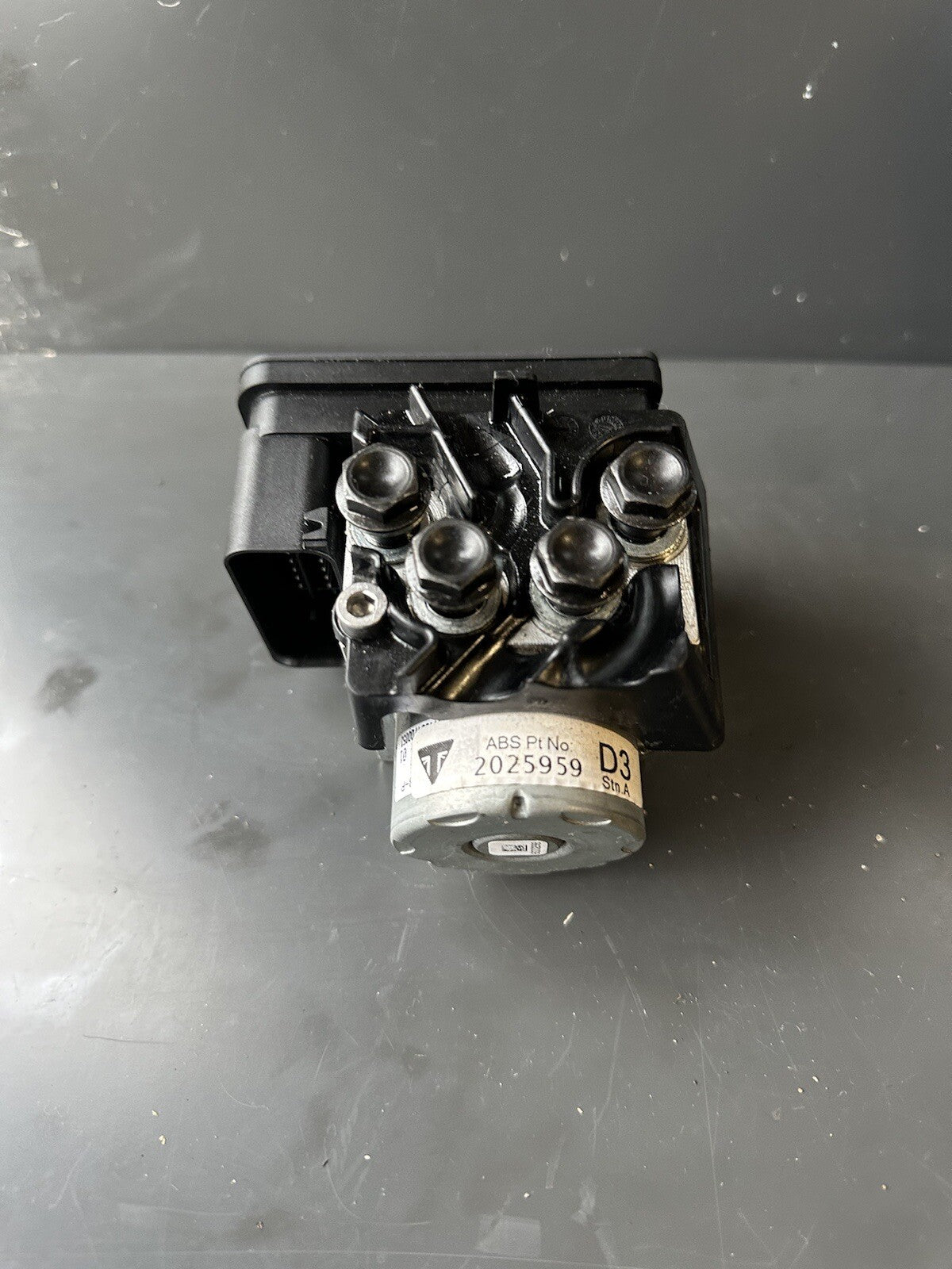 Triumph Street Triple 765 RS 2017-2019 ABS Pump Regulator 2018 OEM 765RS ABS
