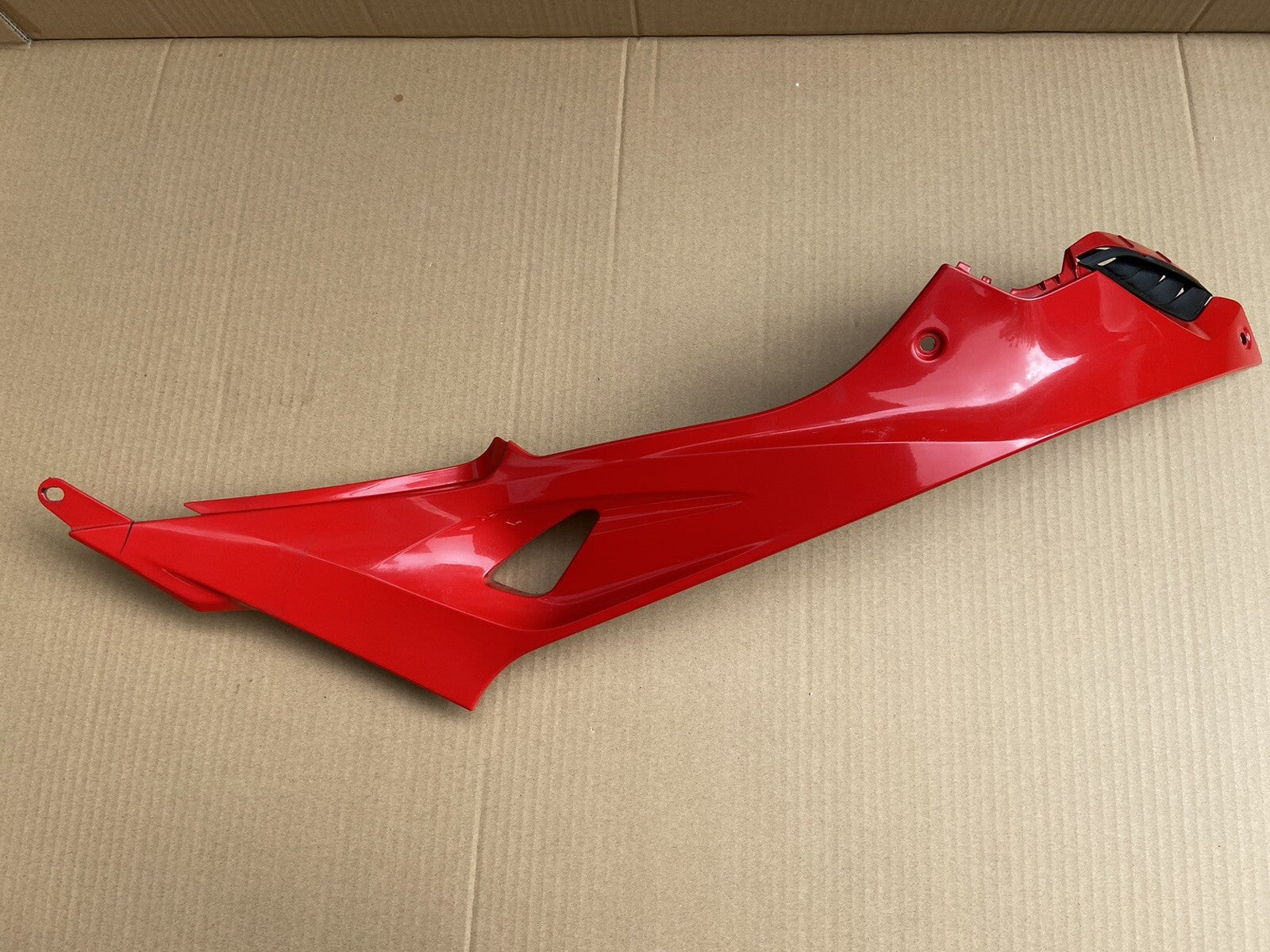 2017 BMW S 1000 RR Right Hand R/H Tank Sest Side Fairing S1000RR Right Fairing