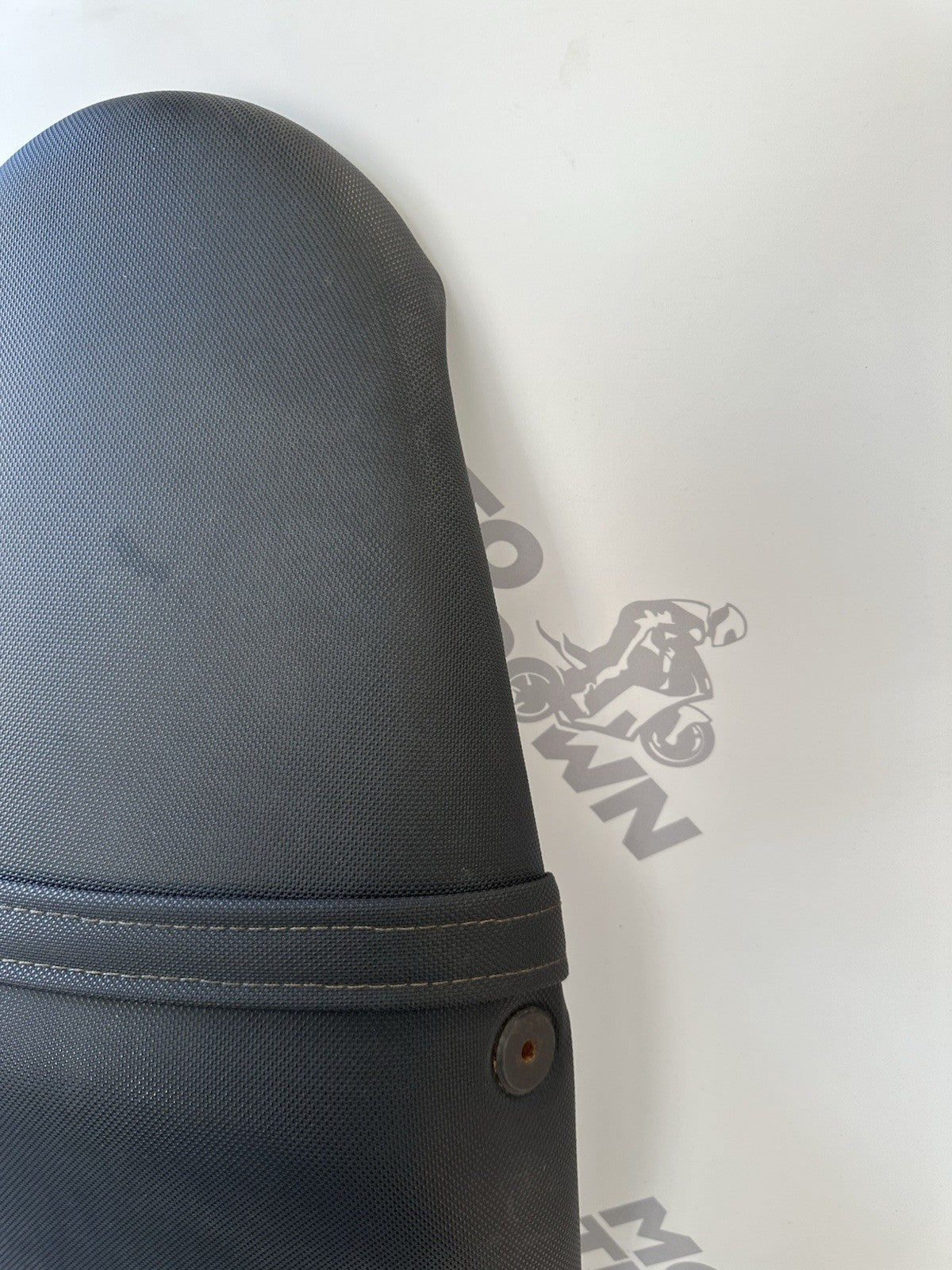 TRIUMPH STREET TRIPLE 675 Seat T2306407 Triumph Street Triple 675R Seat 2007-11