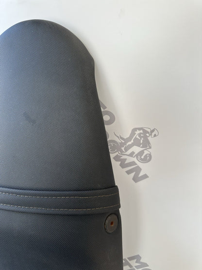 TRIUMPH STREET TRIPLE 675 Seat T2306407 Triumph Street Triple 675R Seat 2007-11