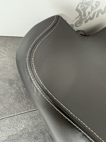 Triumph Street Triple 765 RS 2021 Front Riders Seat 21650 Miles 2020-2022 OEM