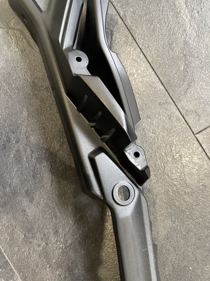 Yamaha MT10 SP 2019 Left Subframe Fairing Panel Cover 10953 Miles 2017-2021 2CR