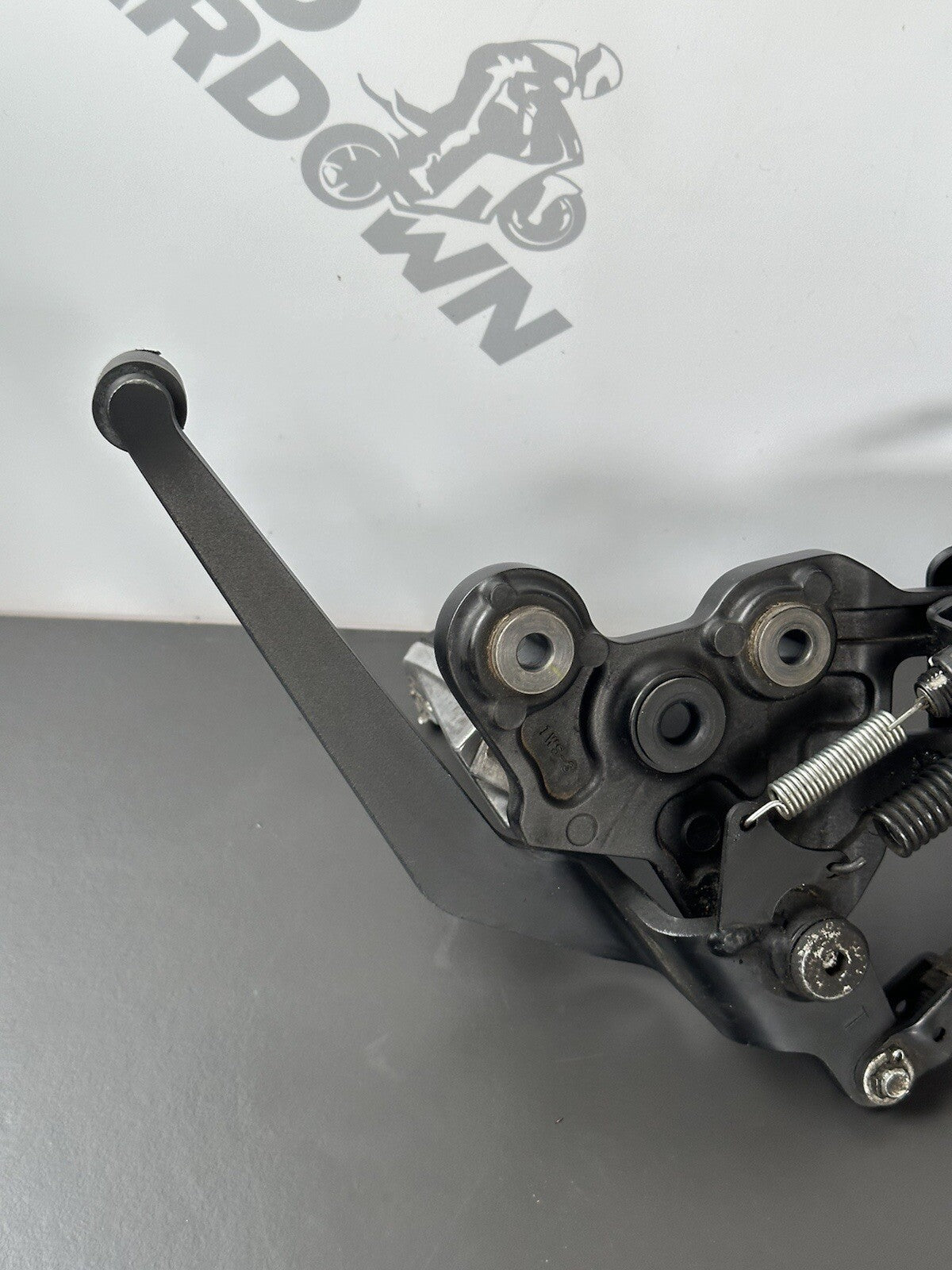 Yamaha MT-07 MT07 ABS 2022 Right riders footrest assembly Right Foot Rest PEM