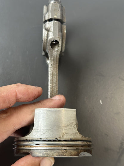 Triumph Street Triple 675 2013 - 2016 Pistons 12,409 Miles 675 Engine Pistons