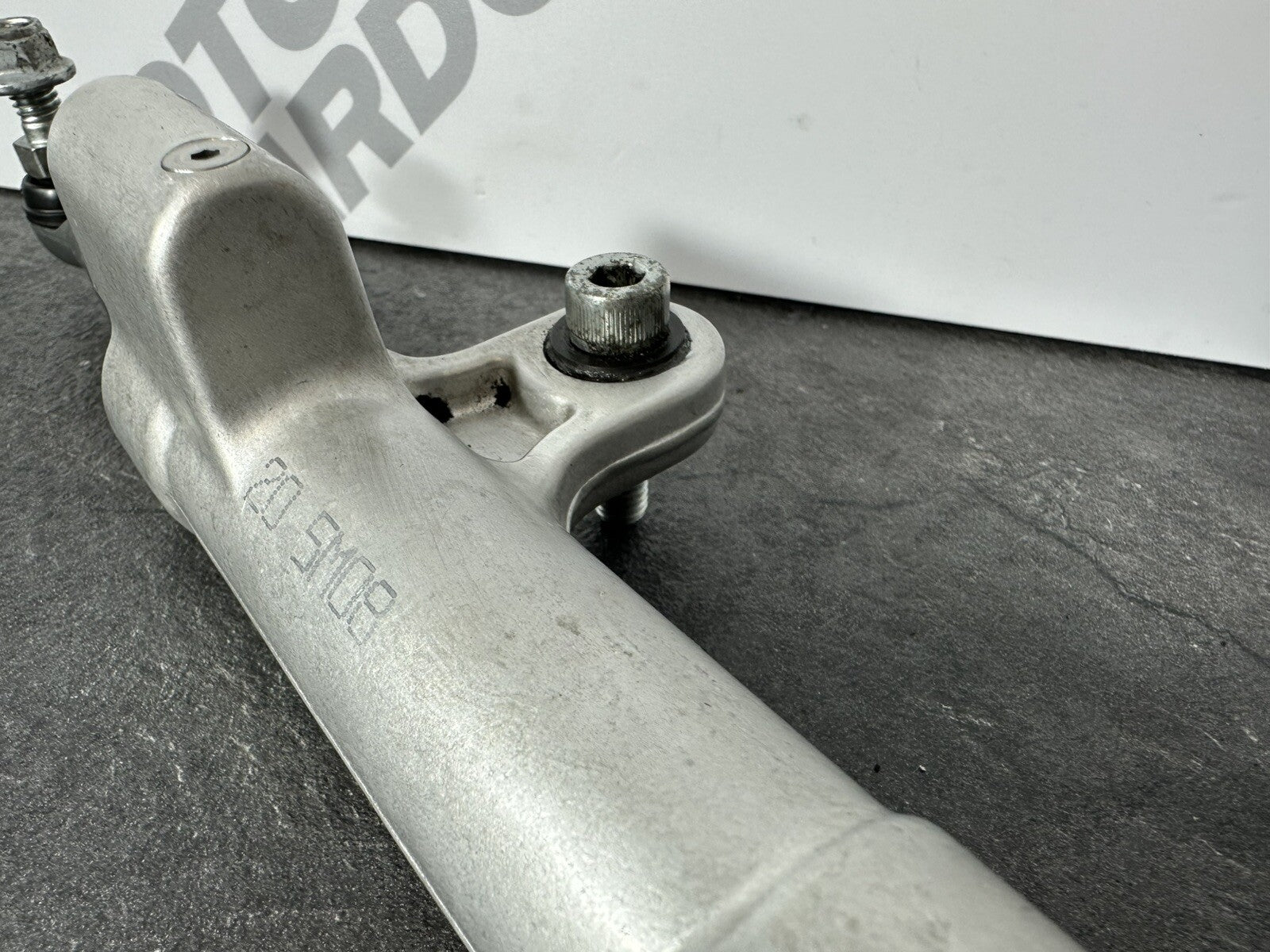Suzuki GSXR 1300 2016 HAYABUSA Steering Damper Stabiliser 18408 Miles OEM