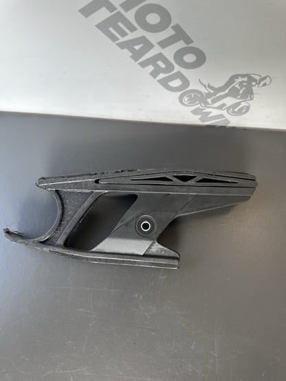 TRIUMPH STREET TRIPLE 675 675R CHAIN GUIDE 675 Chain Guide 2007-2011 OEM