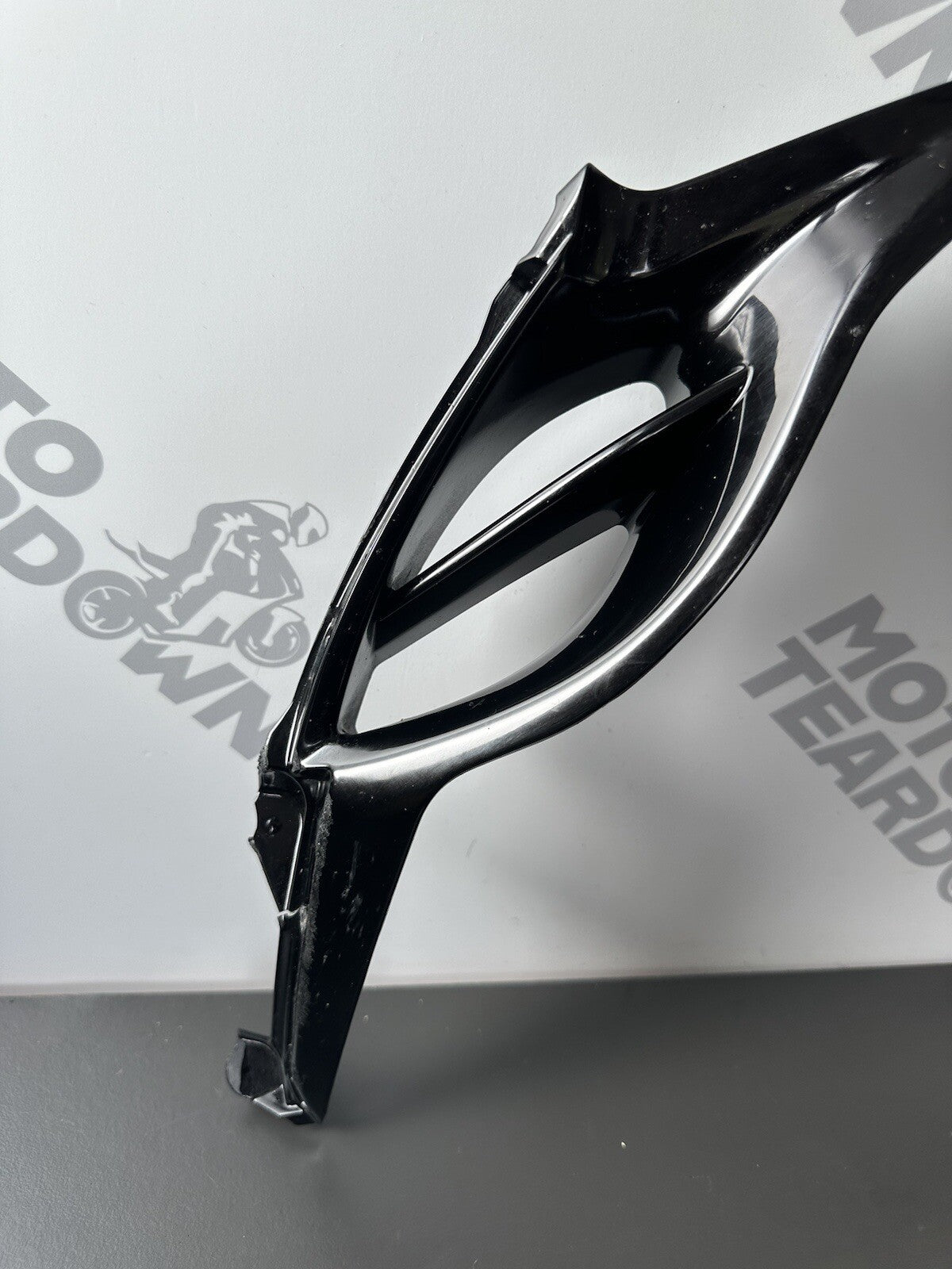 Upper Front Fairing Cowl Nose For Suzuki GSXR 1000 2009-2016 94671-47HO CRACKED