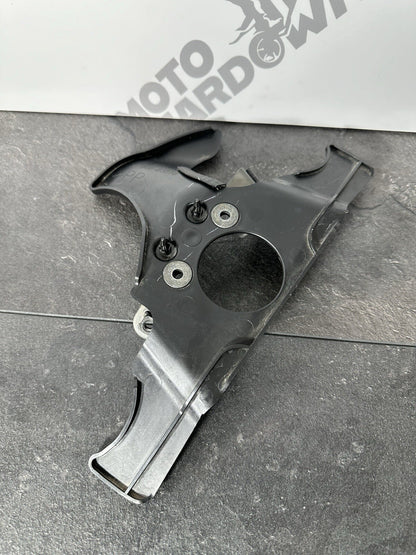 Yamaha R7 690 2024 Lower Yoke Splash Guard Infill Only 1784 Miles 2022 2023 OEM