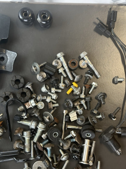 Suzuki GSXR 600 750 Nuts Bolts Fixings Job Lot GSXR600 2011-2017 11,219 Miles