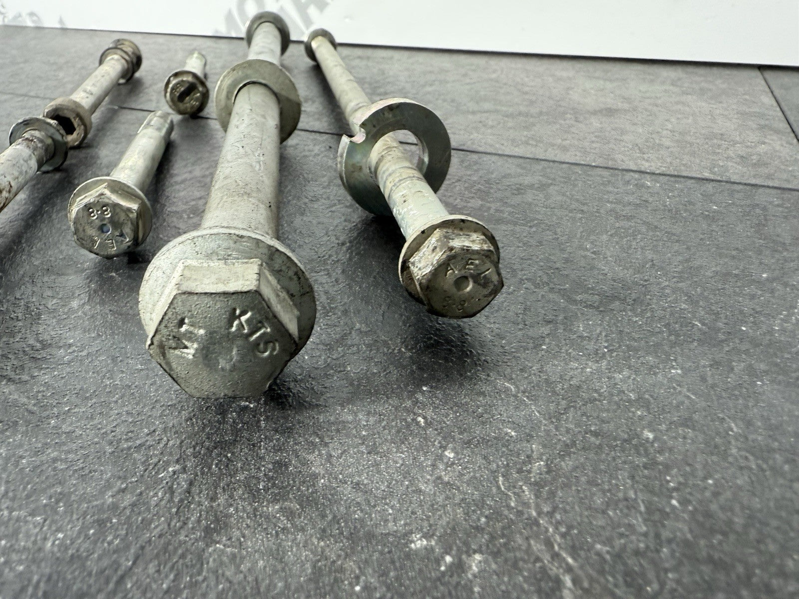 09a8d5b3-347a-4dcf-bf11-abe1da9cd7c9