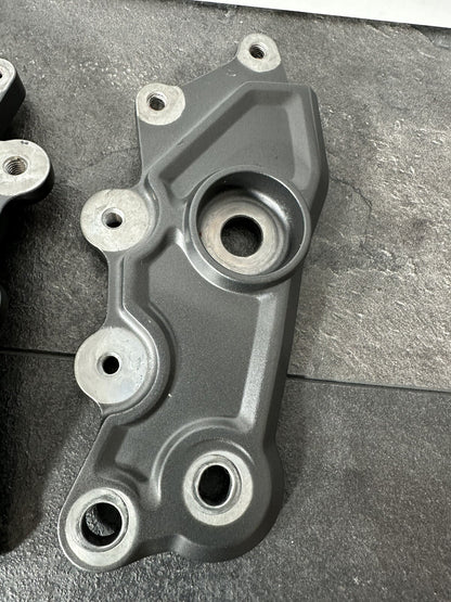 Yamaha R7 690 2024 Lower Frame Bracket Adapter Left & Right 1784 Miles 2022 2023