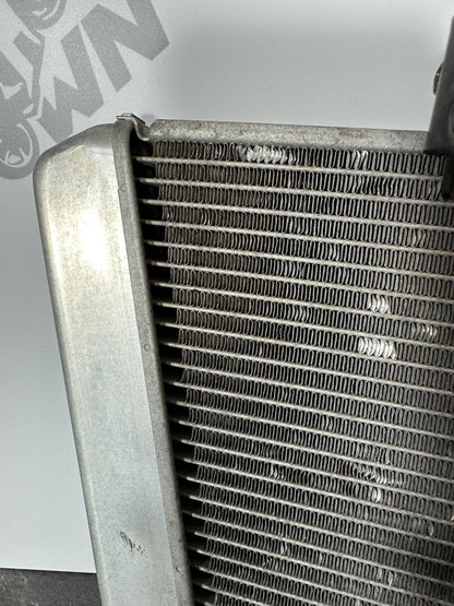 Suzuki GSXR 1000 2014 Radiator Coolant Radiator 22774 Miles 2009-2016 OEM