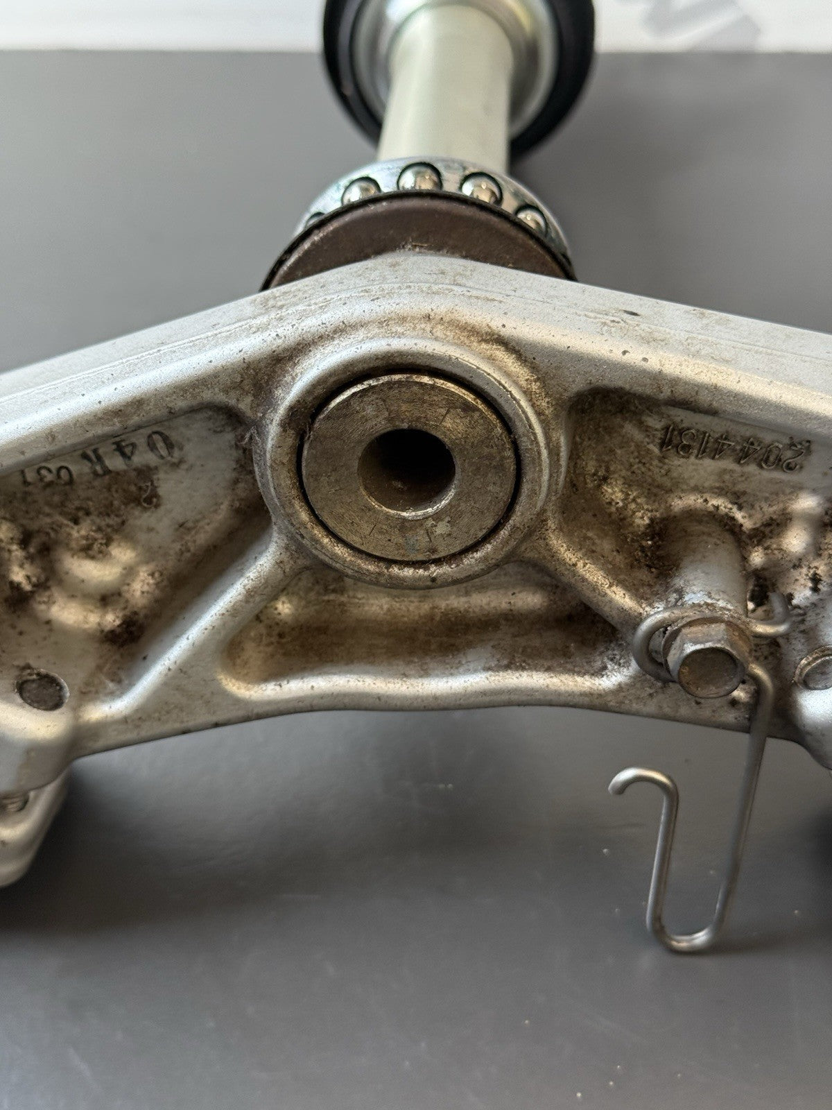 TRIUMPH STREET TRIPLE 675R Lower Yoke Bottom Clamp Lower Fork Clamp - T2044131