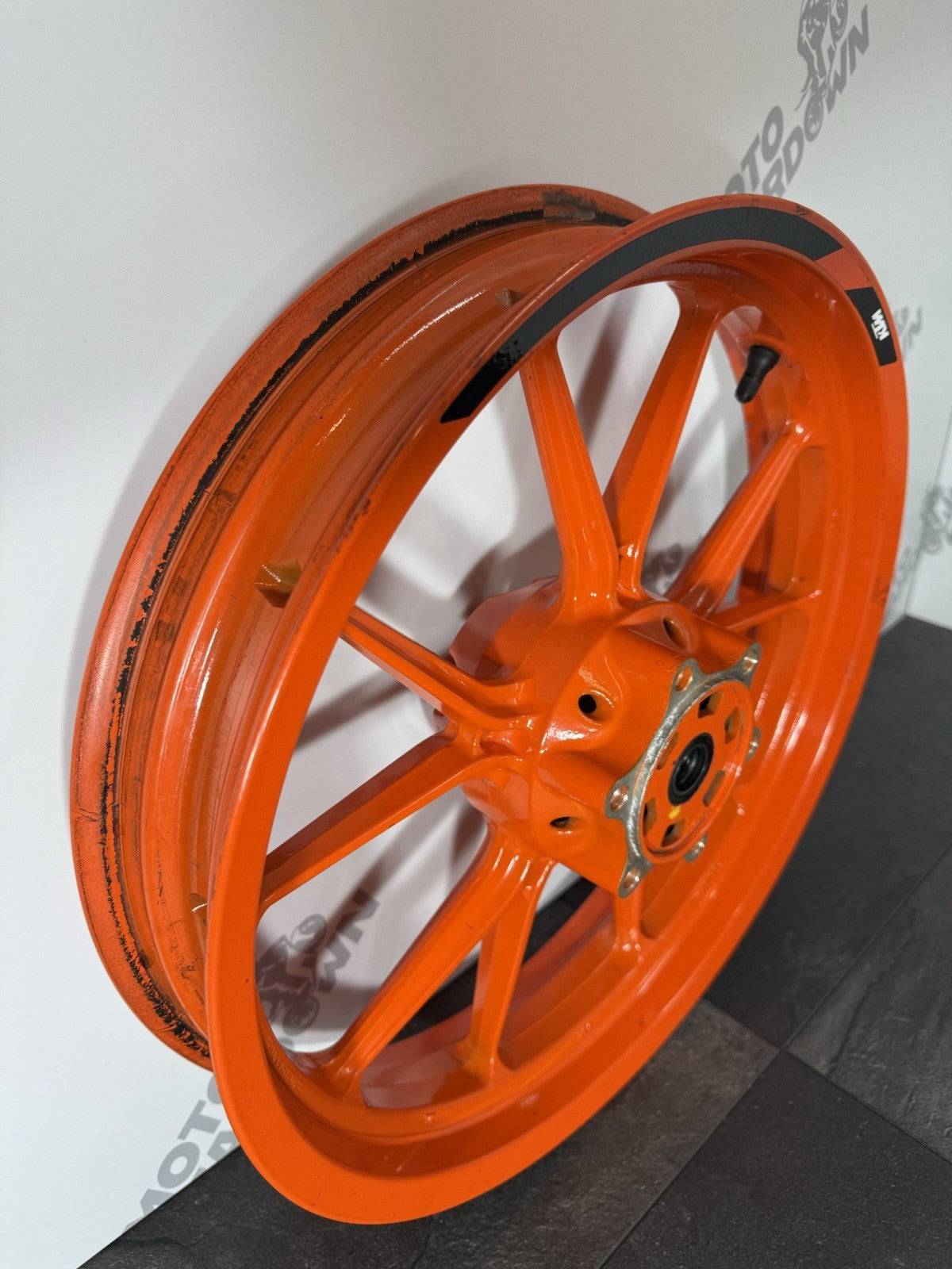 30967094-b376-449f-8ba4-3a083b5a6eea