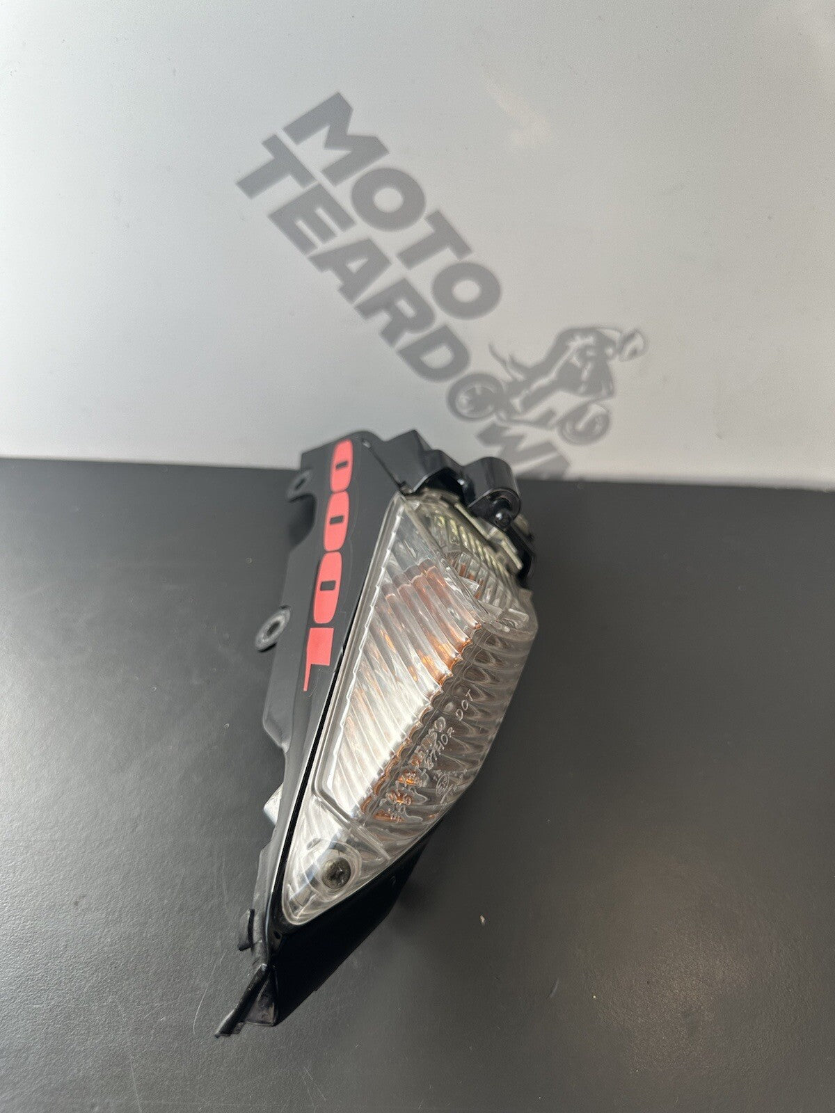 Suzuki GSXR 1000 2010 Rear Right Indicator & Surround 2009-2016 33,787 Miles OEM