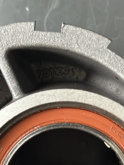 Triumph Speed Triple 1200 RR 2022 rear eccentric drive hub