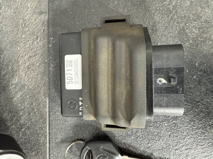 Yamaha YZF R125 R 125 2014 Lockset Ignition ECU Key Yoke 26983 Miles 2008-2018