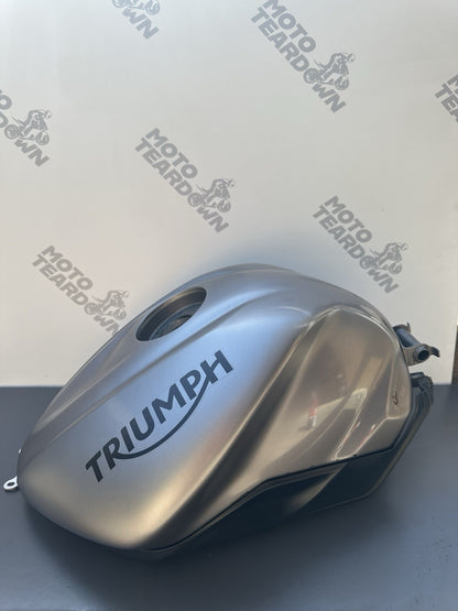 Triumph Street Triple 675R Fuel Tank Petrol Tank 2015 OEM *UK ONLY* 675R Tank