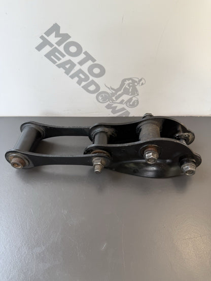 Triumph Trident 660 Rear Shock Swingarm Linkage Rear Shock Linkage 2021-2024 OEM