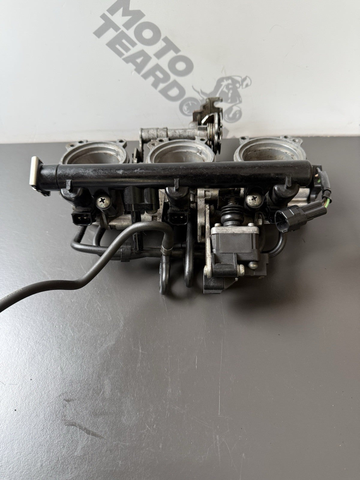 Triumph Street Triple 675R throttle bodies & fuel injectors 2013 - 2017 OEM