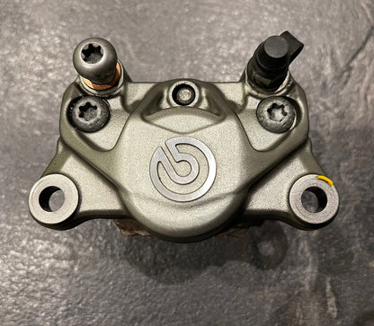 KTM Superduke R 1290 2018 2019 BREMBO Rear Brake Caliper Pads Only 8115 Miles