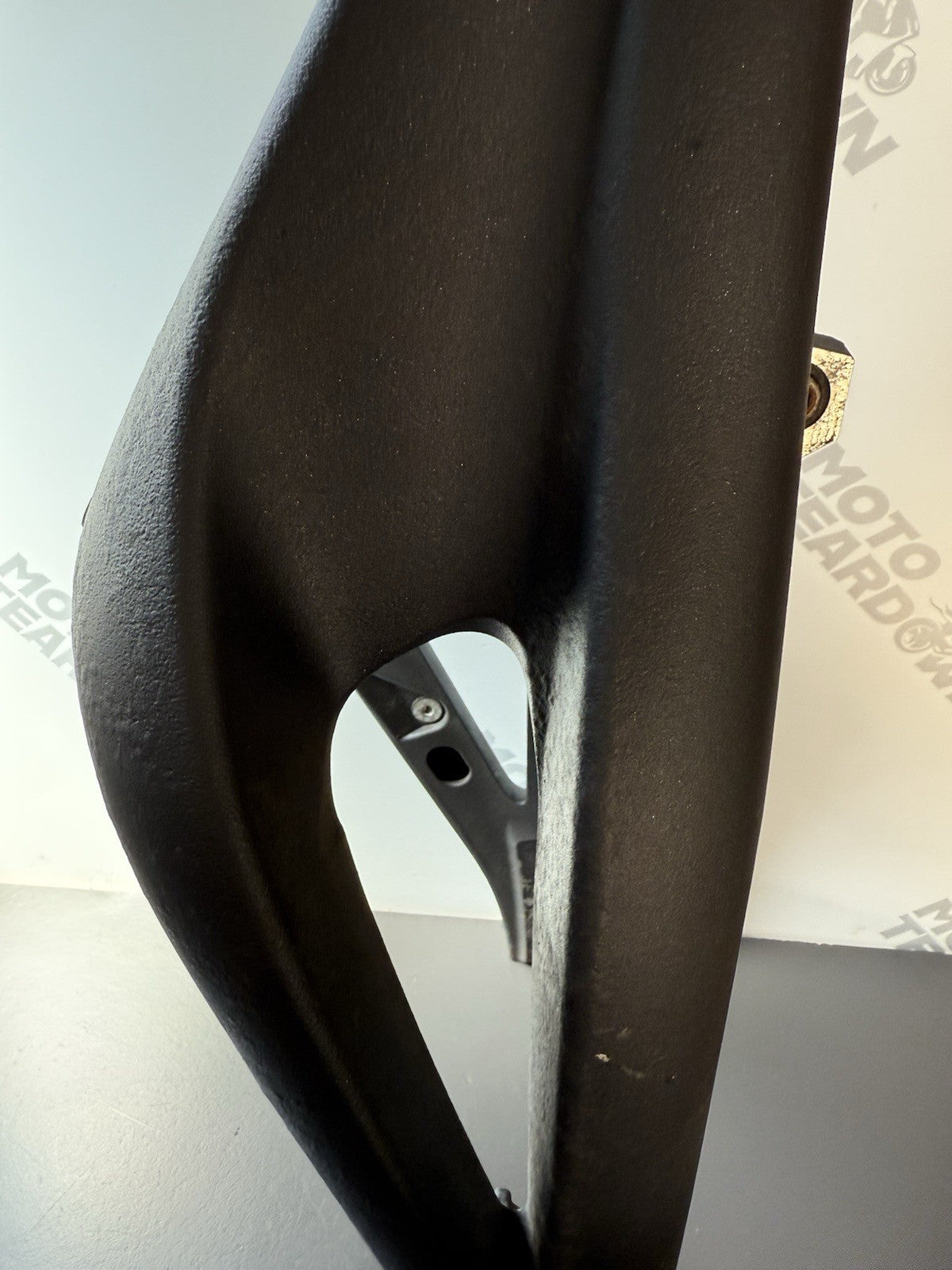 TRIUMPH STREET TRIPLE 675R SWINGING ARM SWING ARM 675R Swing Arm 2008-2011 OEM