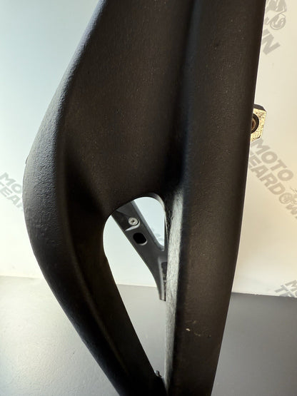 TRIUMPH STREET TRIPLE 675R SWINGING ARM SWING ARM 675R Swing Arm 2008-2011 OEM