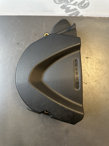 ENGINE DRIVE SPROCKET COVER CASING TRIUMPH STREET TRIPLE 765 2017-19 S R RS OEM