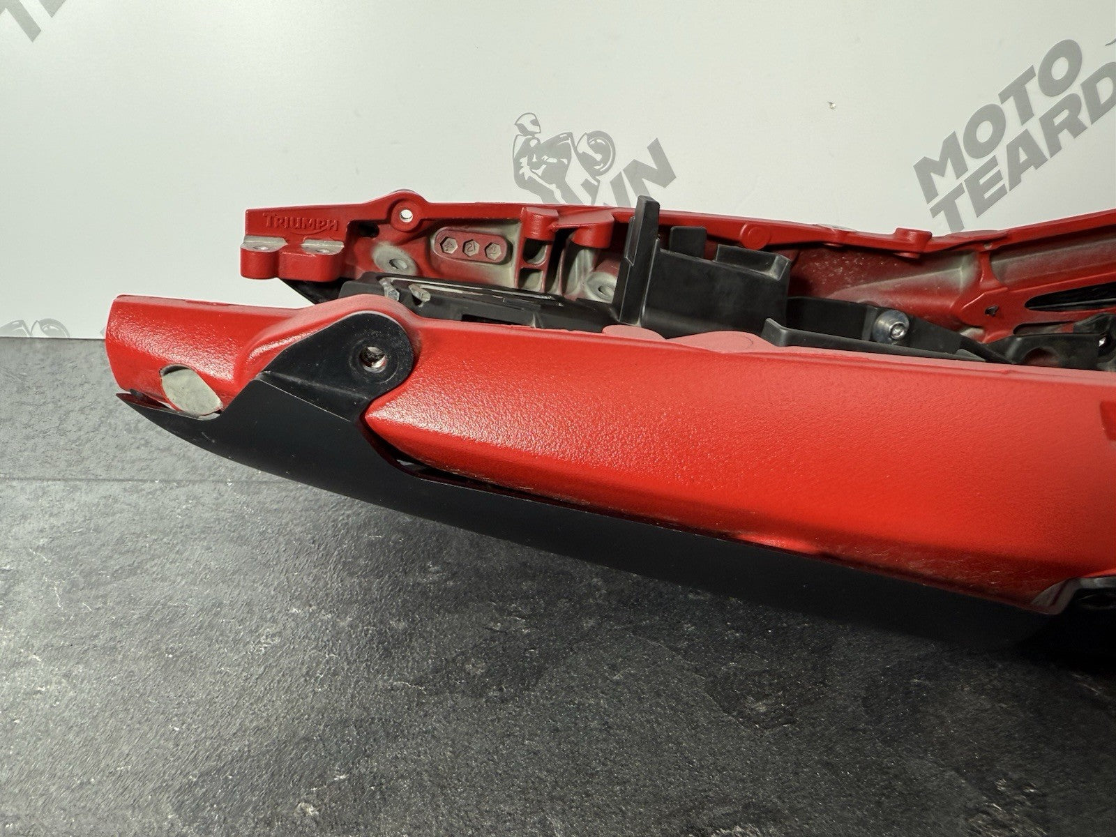 d8376933-2cb0-4877-b6b4-f0ec621eaa7b