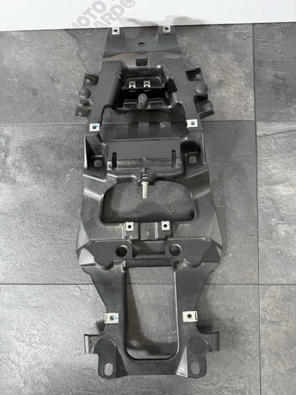 Yamaha YZF R125 R 125 2014 Subframe Inner Tray Panel 26983 Mile 2008-2018 OEM