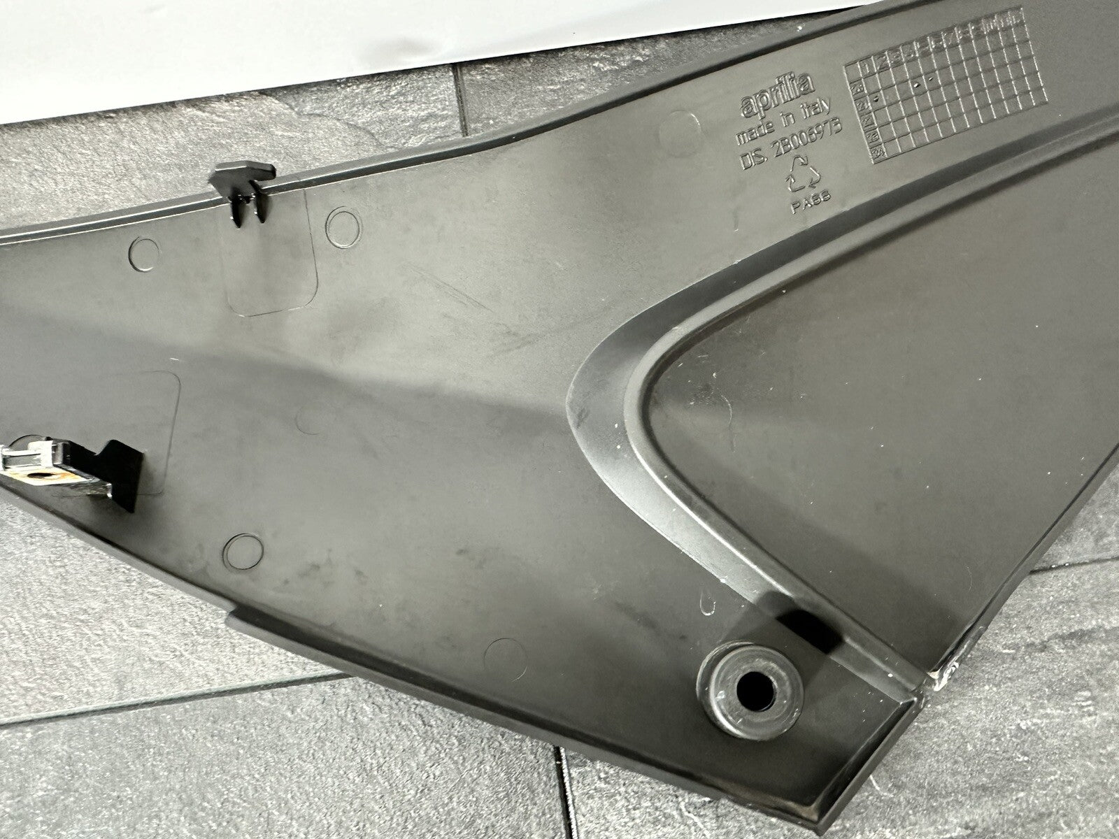 Aprilia Tuono V4 1100 2021 Left Tank Side Fairing Cowling 6606 Miles 2022-2024