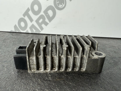 Yamaha YZF R125 R 125 2014 Regulator Rectifier 26983 Miles 2008-2018 OEM
