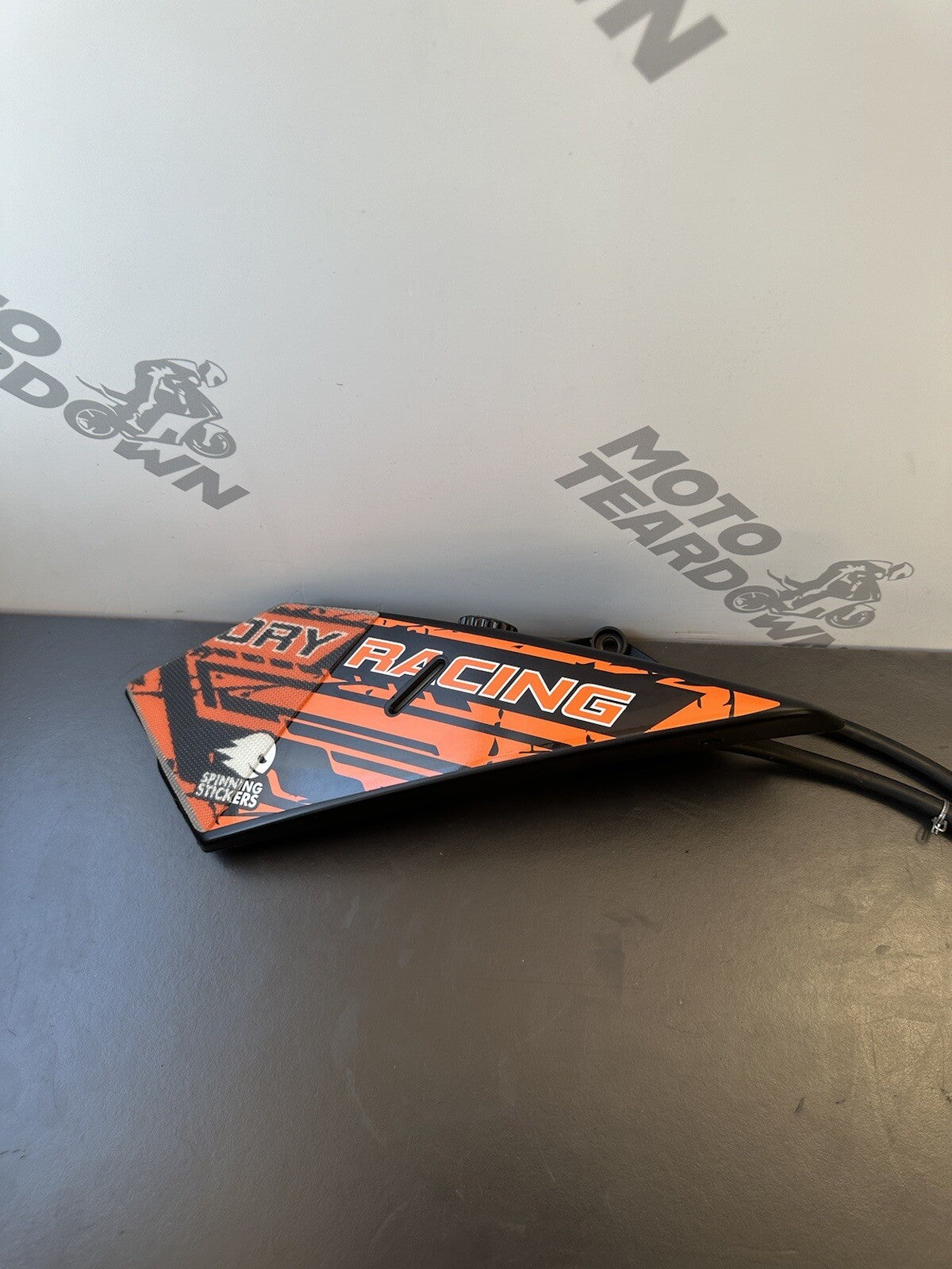 KTM 790 Duke ABS Water Coolant Header Bottle And Cover 64108071000 2018-2020
