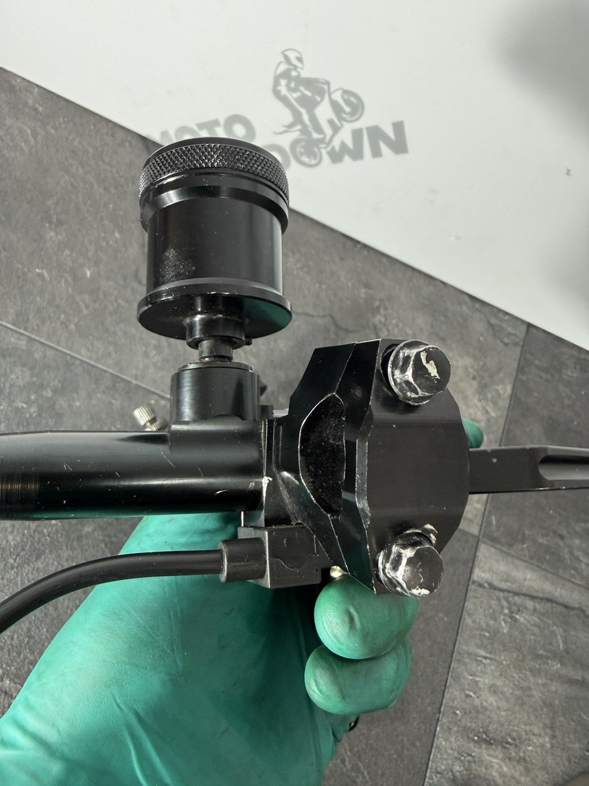 615be898-b8bf-4a46-ac9d-c35754e0925b