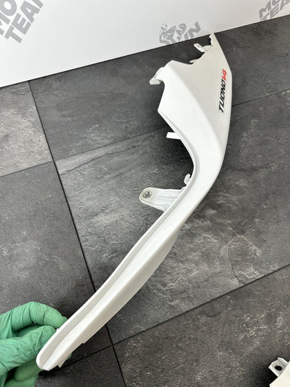 Aprilia Tuono V4 1100 2021 Left Seat Side Fairing Cowling 6606 Miles 2022-2024