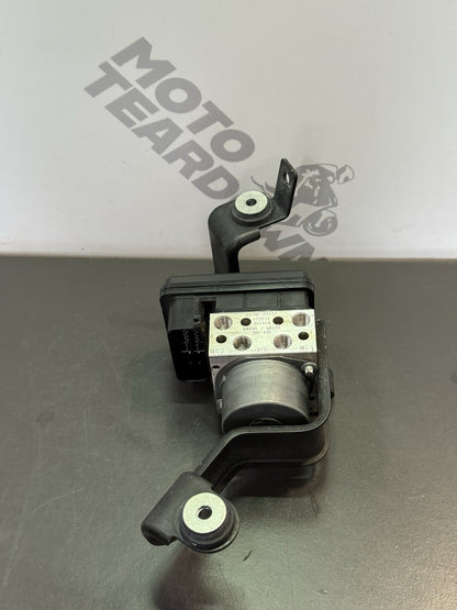 ad620574-e9f1-4170-a976-1dd7ab96791e