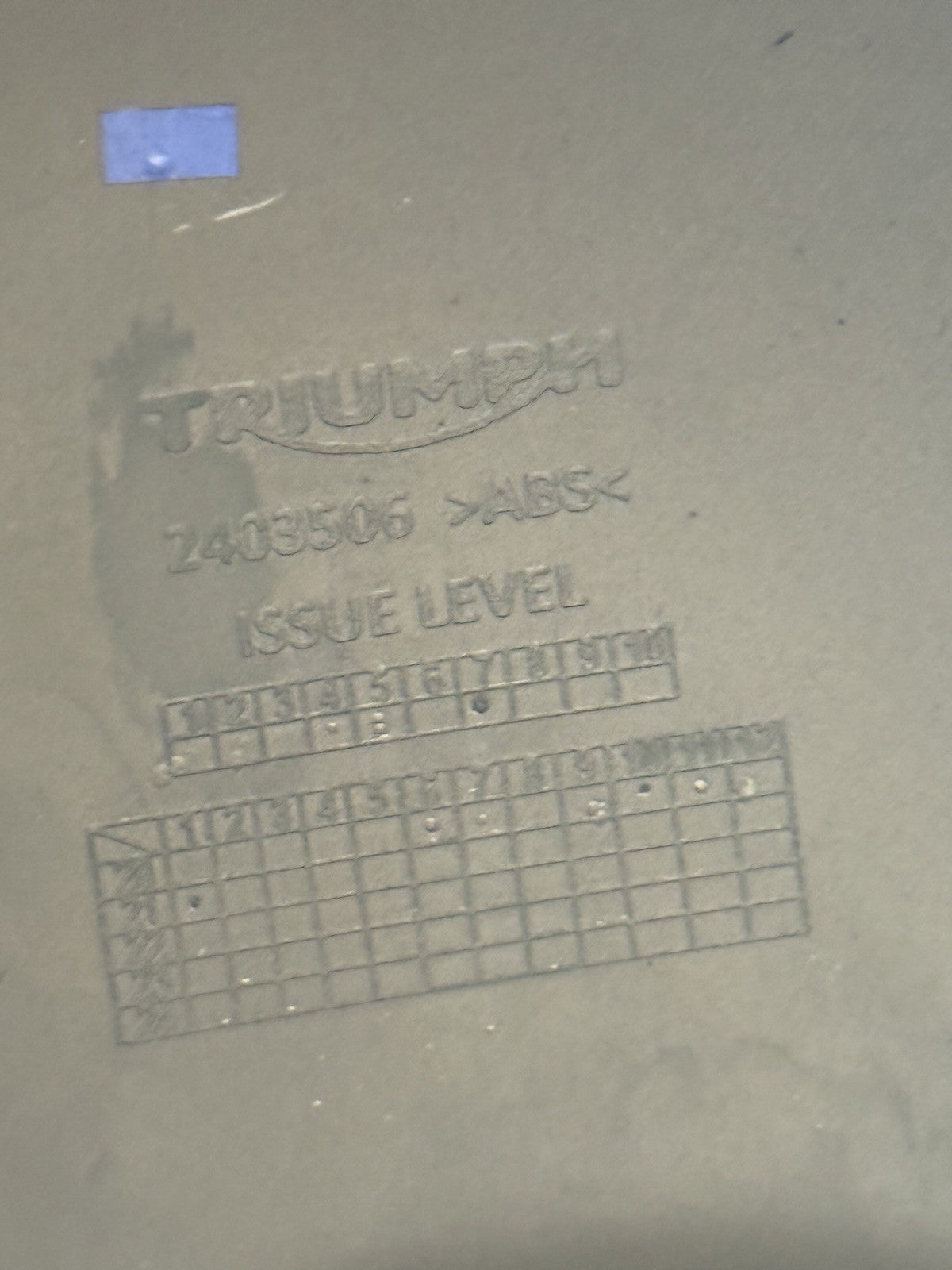 Triumph Trident 660 petrol fuel tank cover panel Petrol Tank Fairing 2021-2024