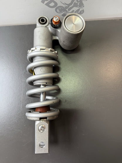 72c8690f-00c1-4685-bf90-2a392c5daf6c