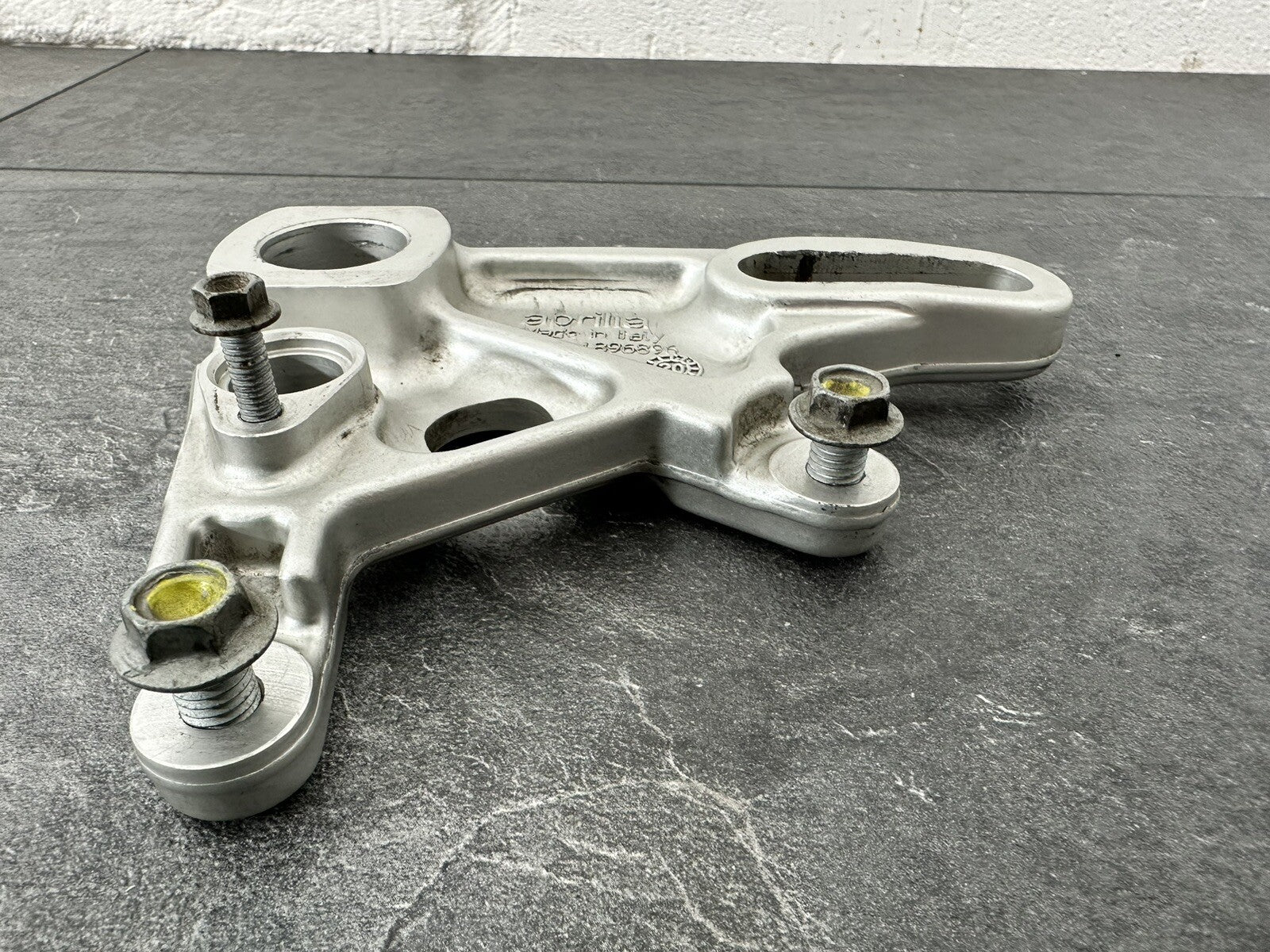 Aprilia Tuono V4 1100 Factory 2020 Rear Brake Caliper Hanger Mount 6889m 2019