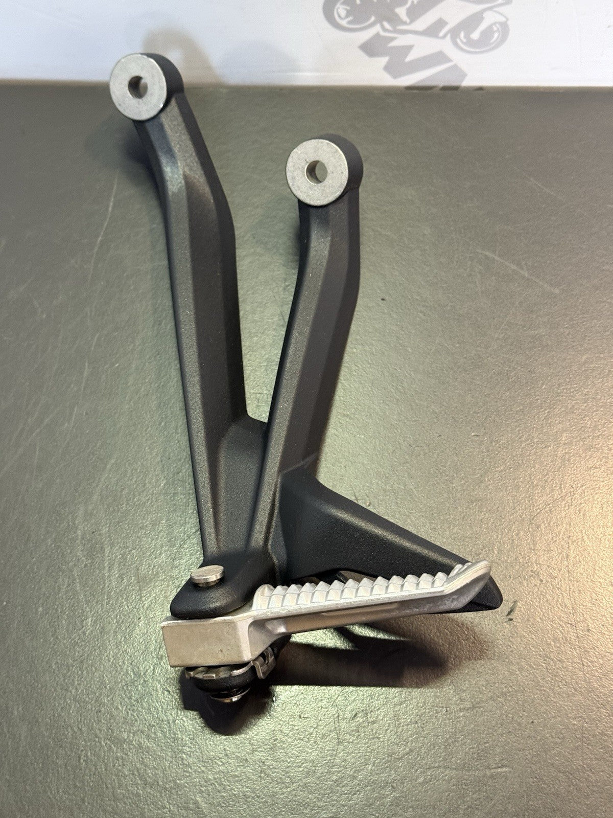 5899bf77-5251-4e8c-b241-d89784d0d594