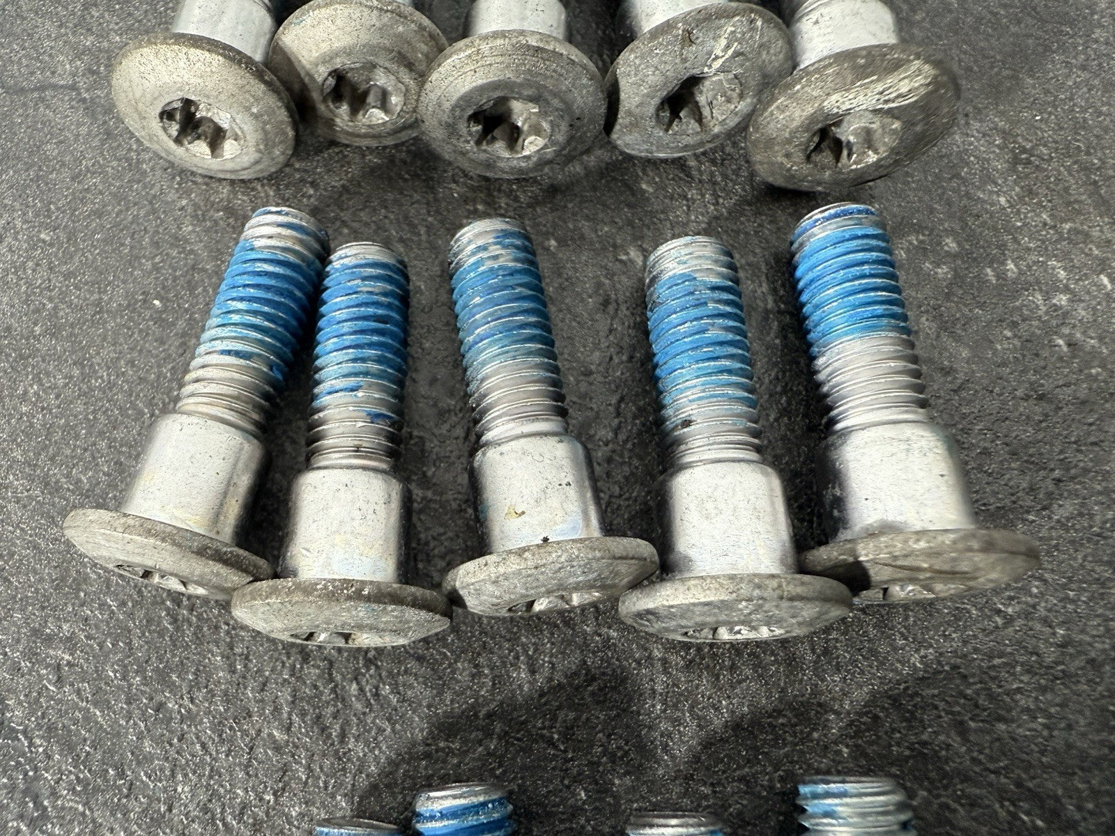 b536c3e3-af49-41e2-8532-b3e02b851356