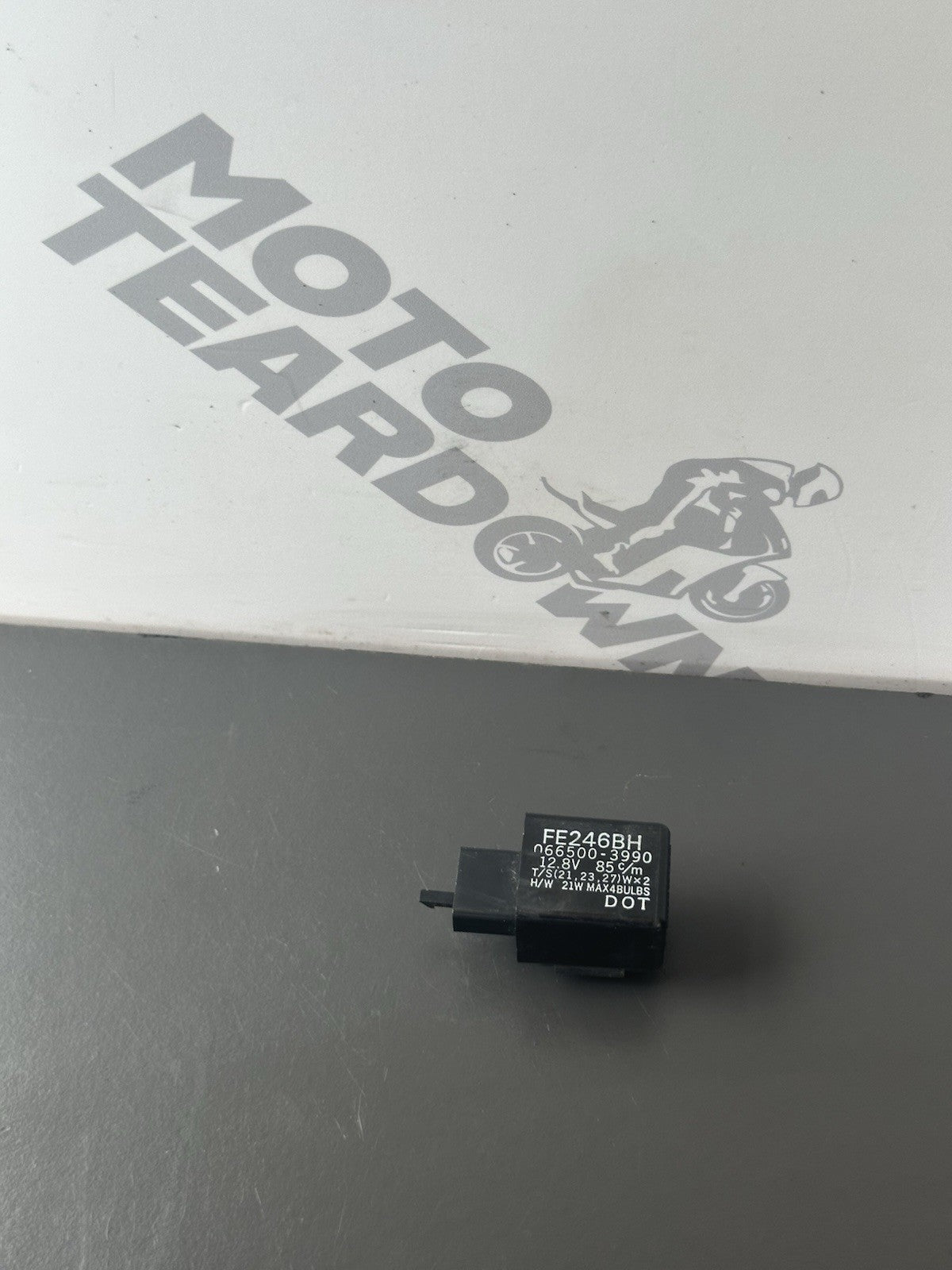 Honda CBR 1000 RR Fireblade indicator flasher relay 2004 - 2005 RR4 RR5 FE246BH